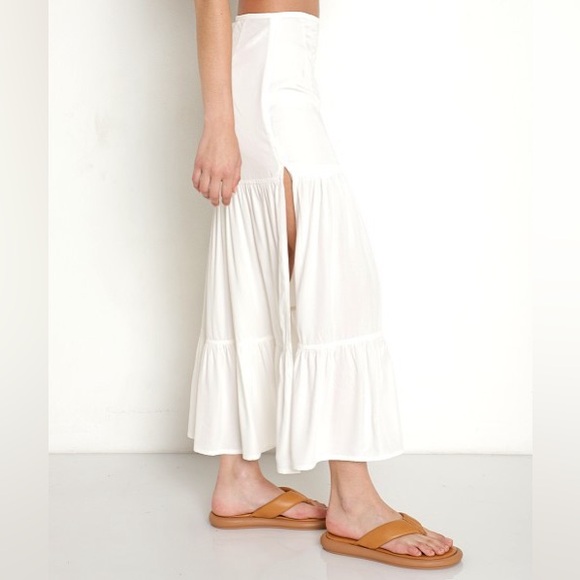 NWT - Indah Adaline Prairie Skirt in Ivory - Picture 2 of 6